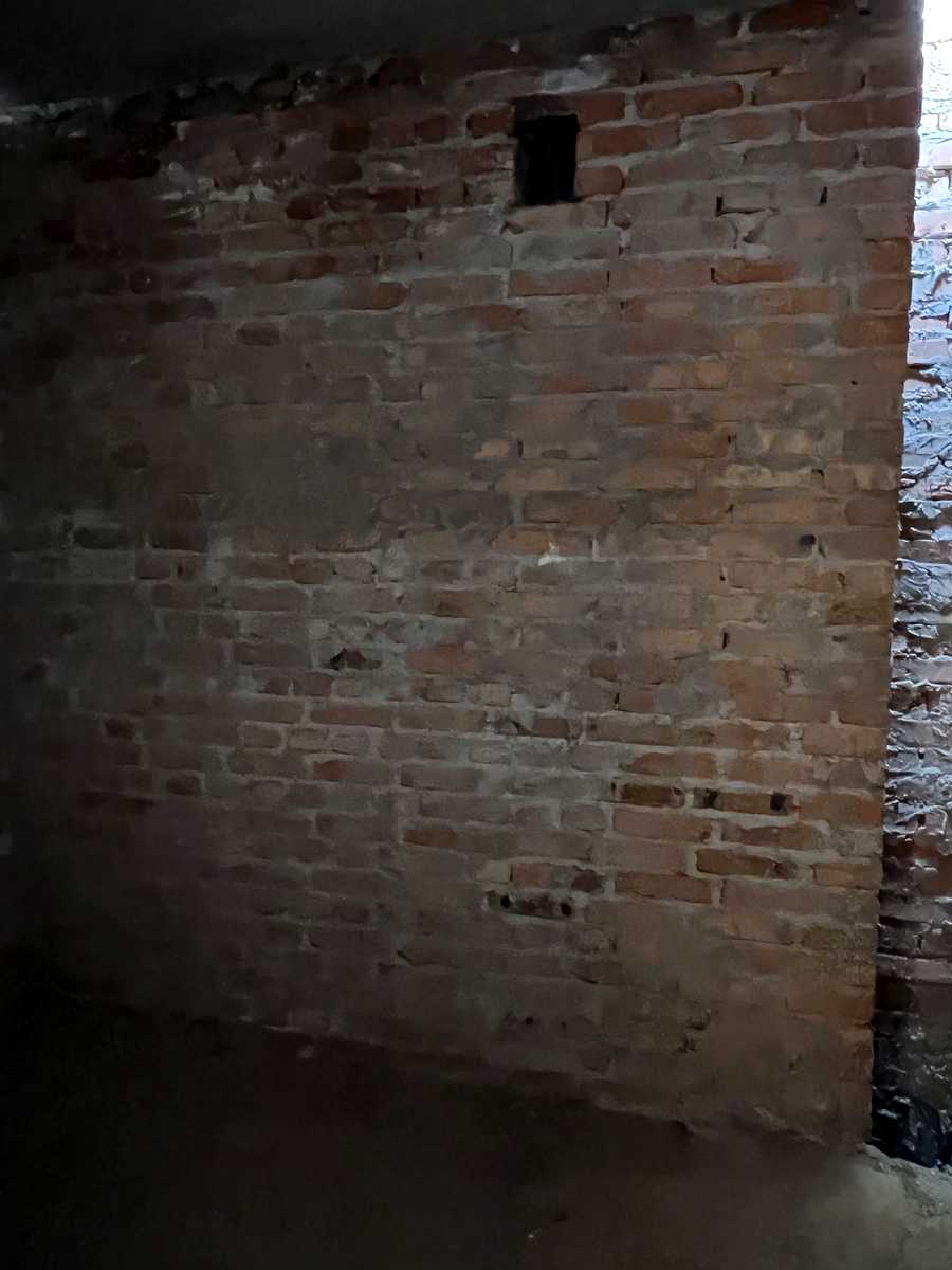 1873145178580231
