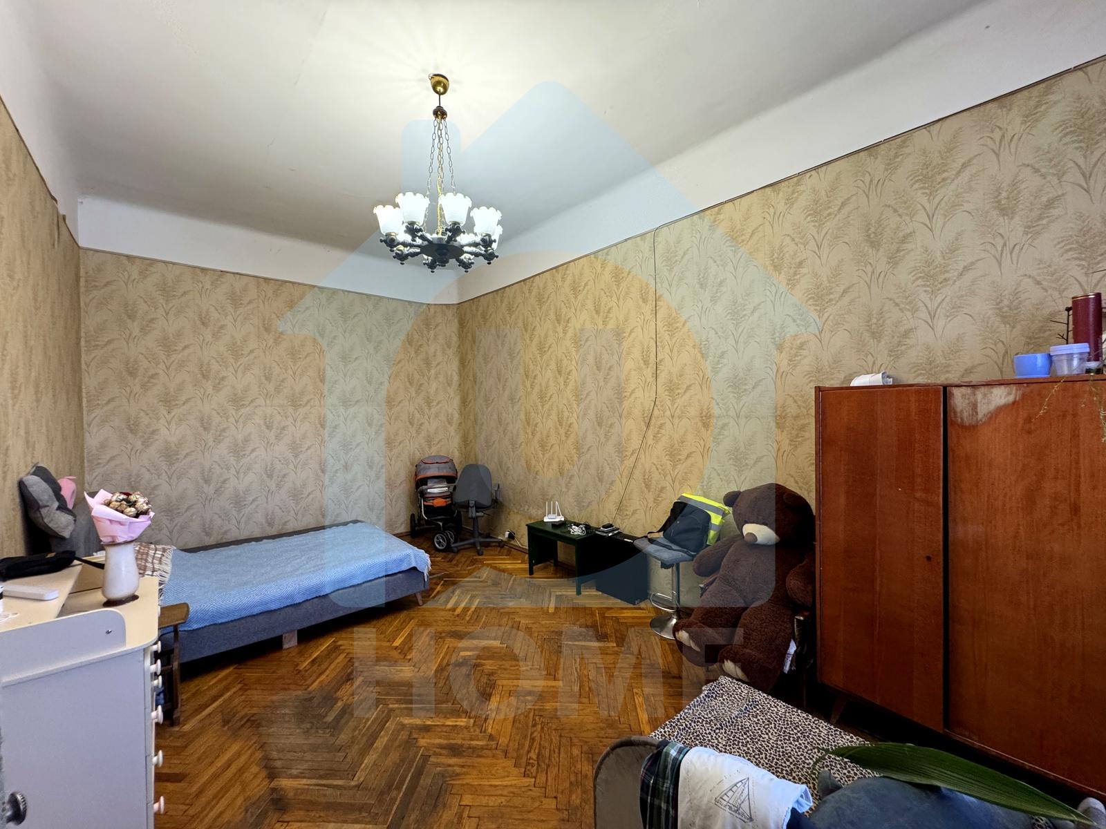 1873145306106192