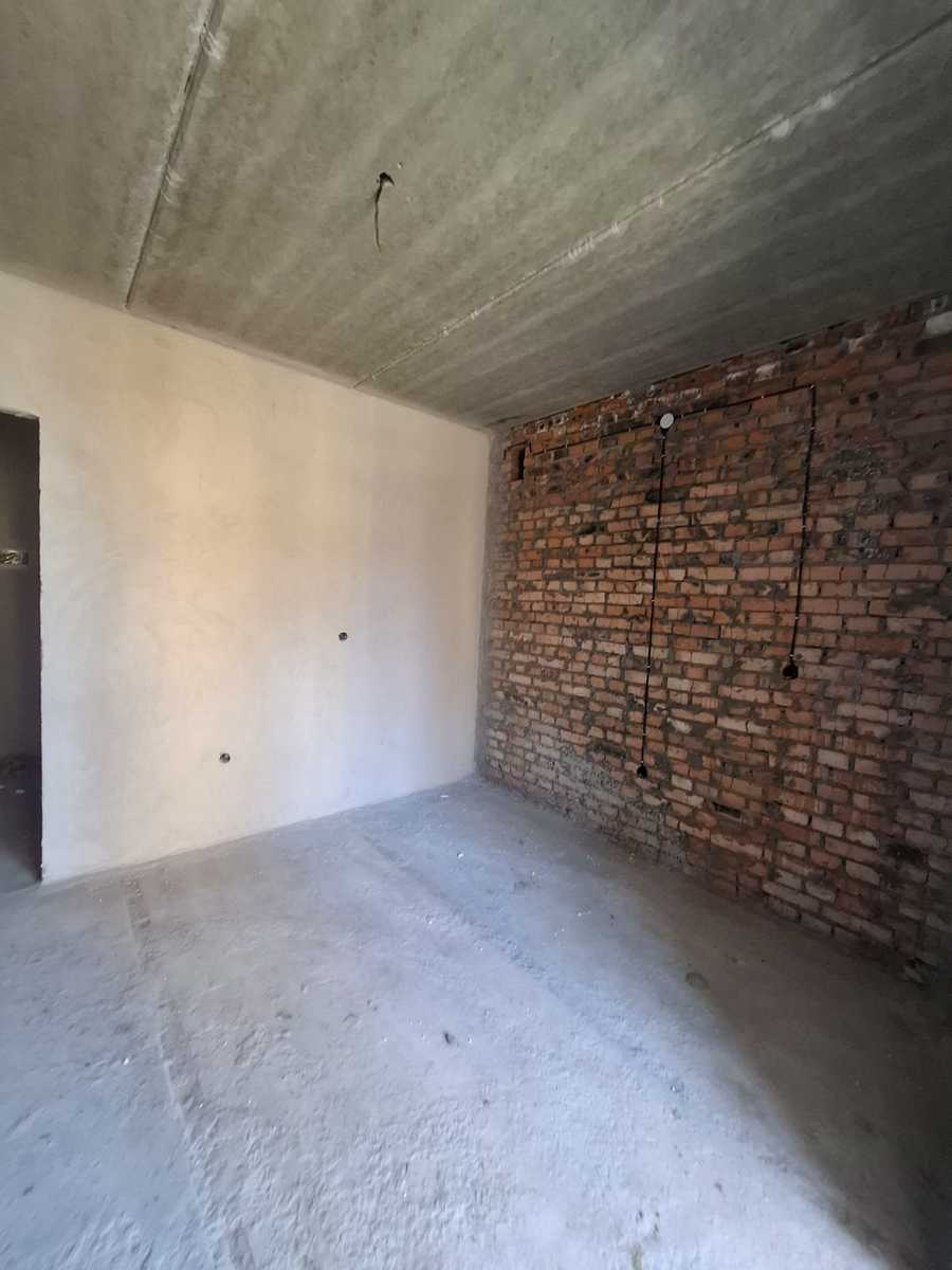 1873146045633135