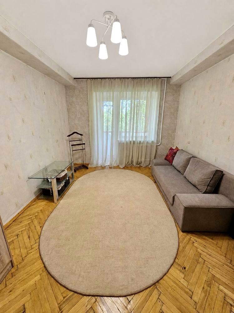 1873194673856371