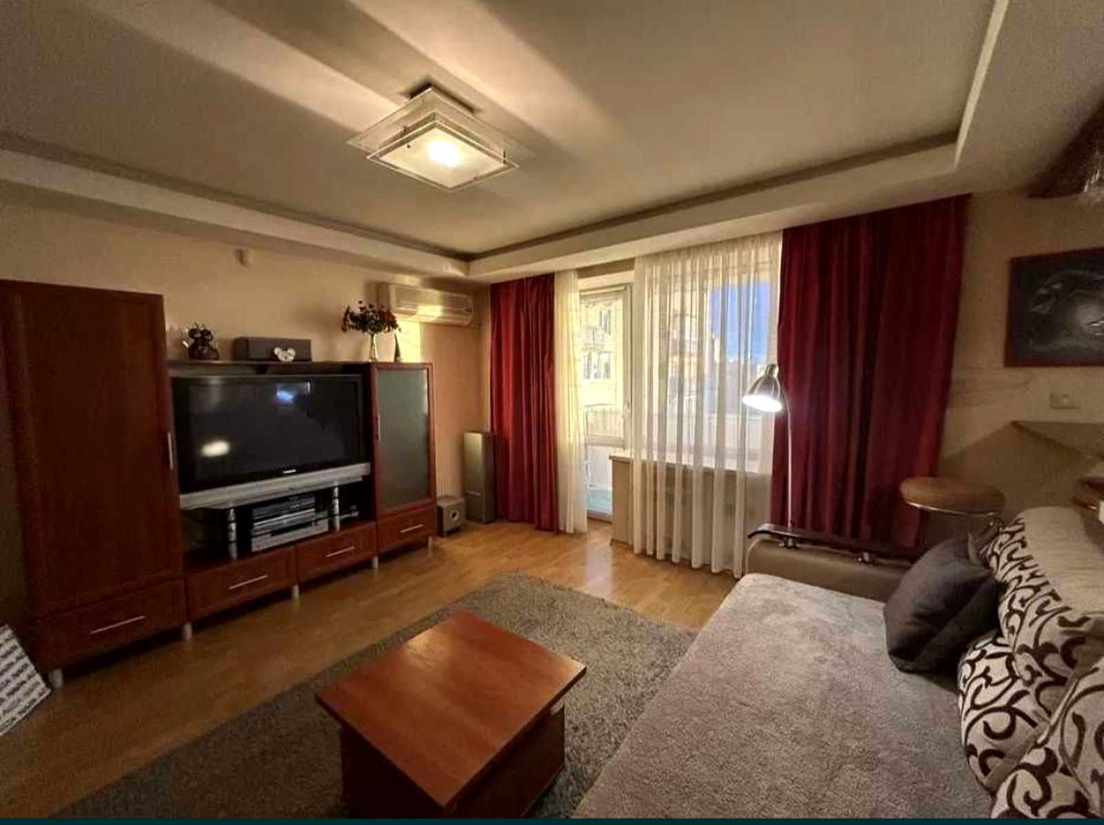 1873206909014067