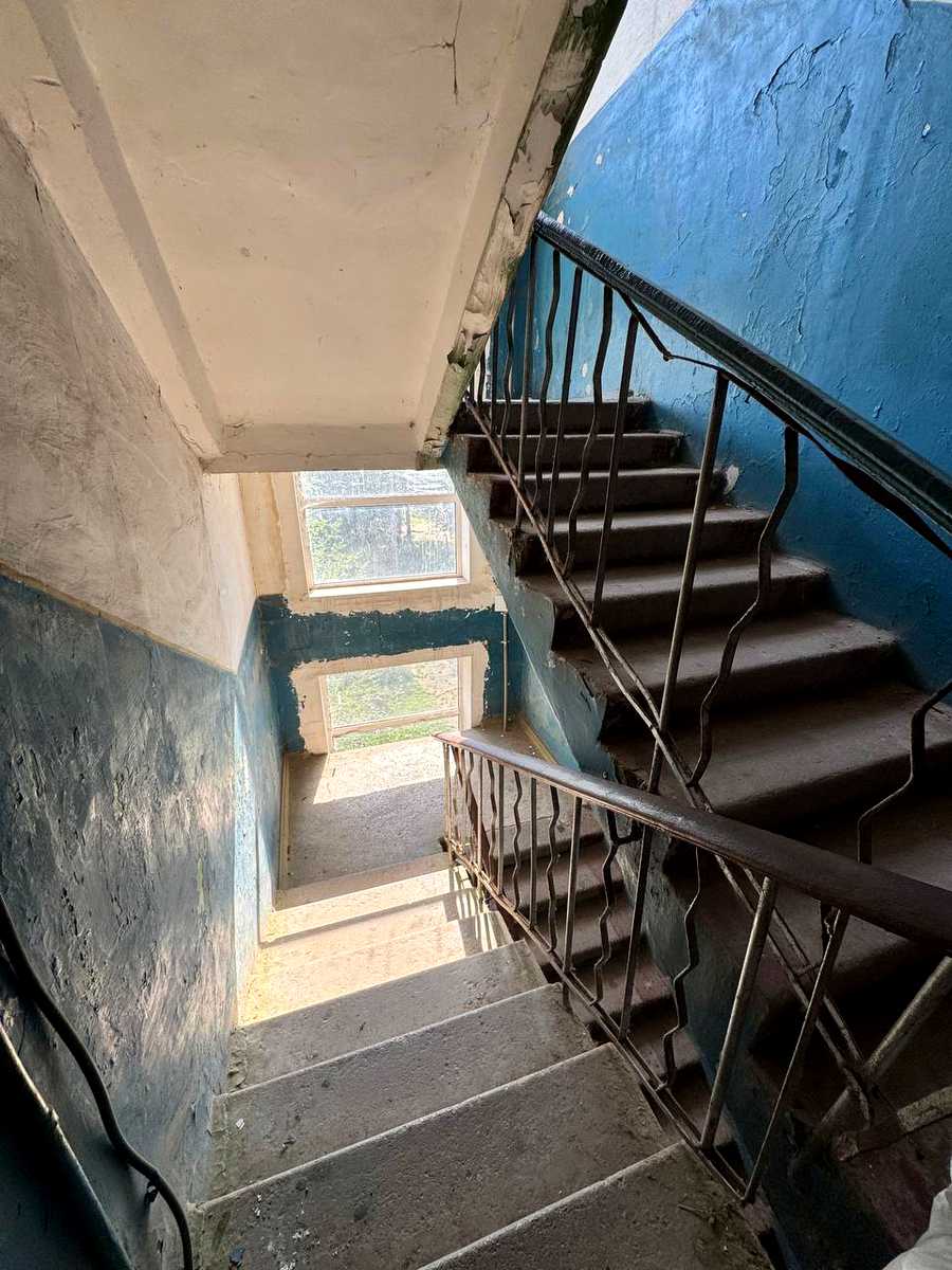 1873211906862131