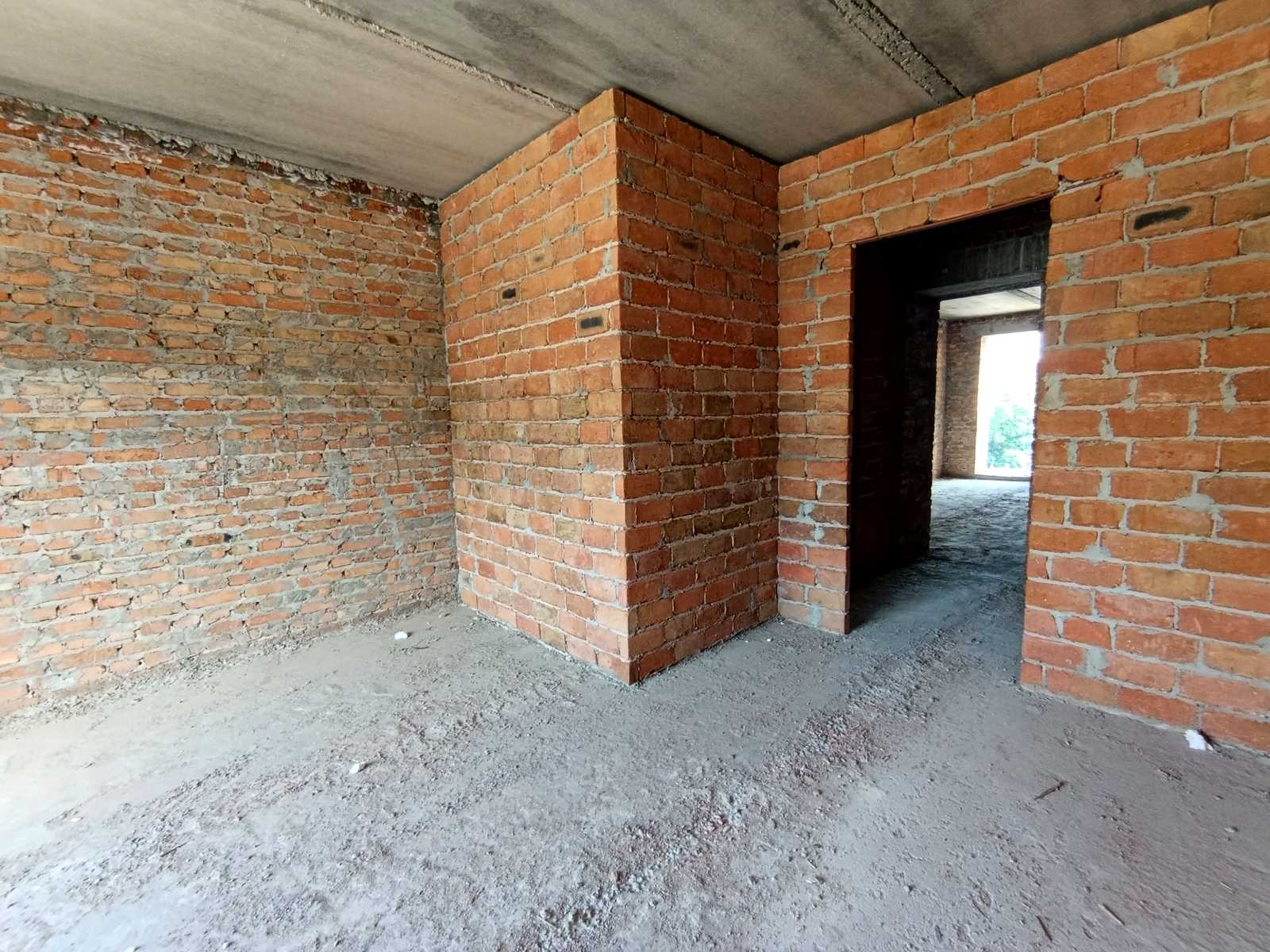 1873217876369596