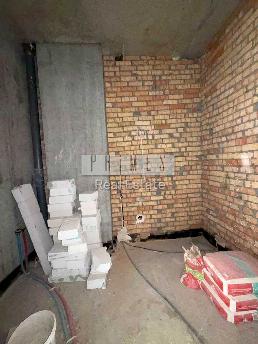 1873218107417168