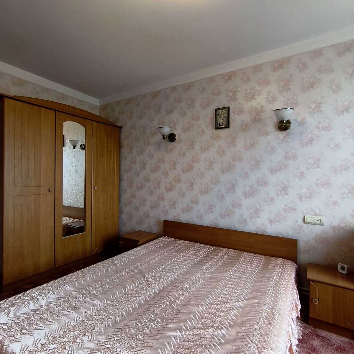 1873218329180512