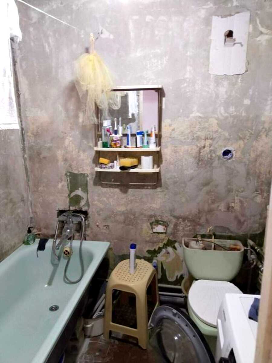 1873219694395994