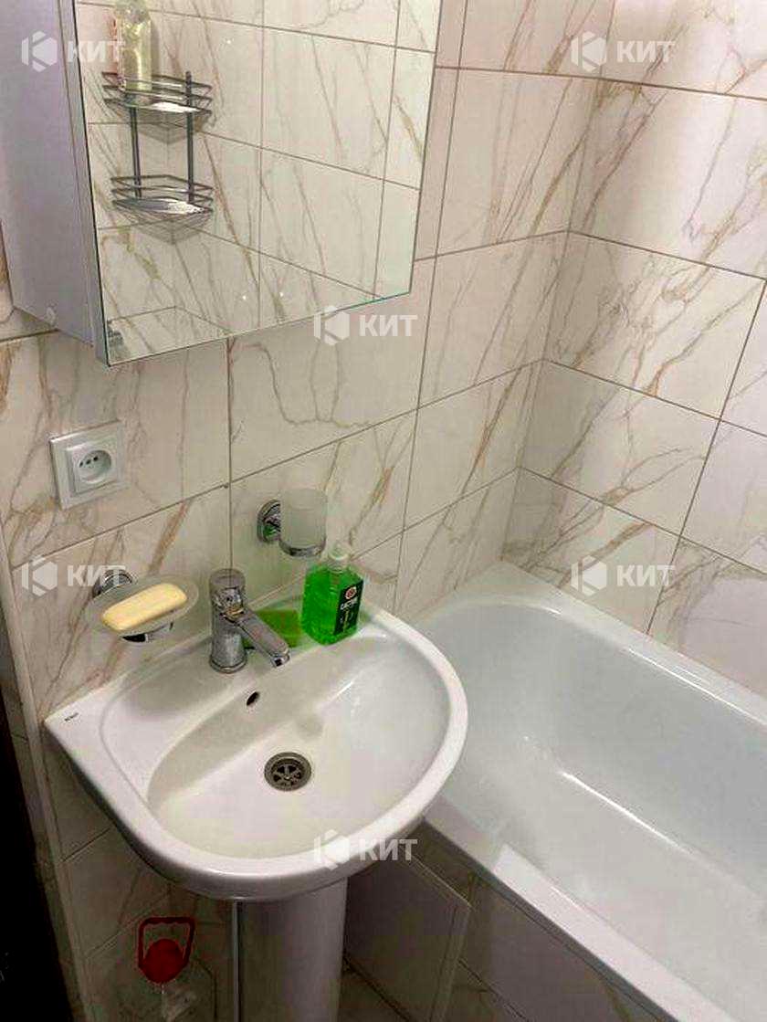 1873219795882187
