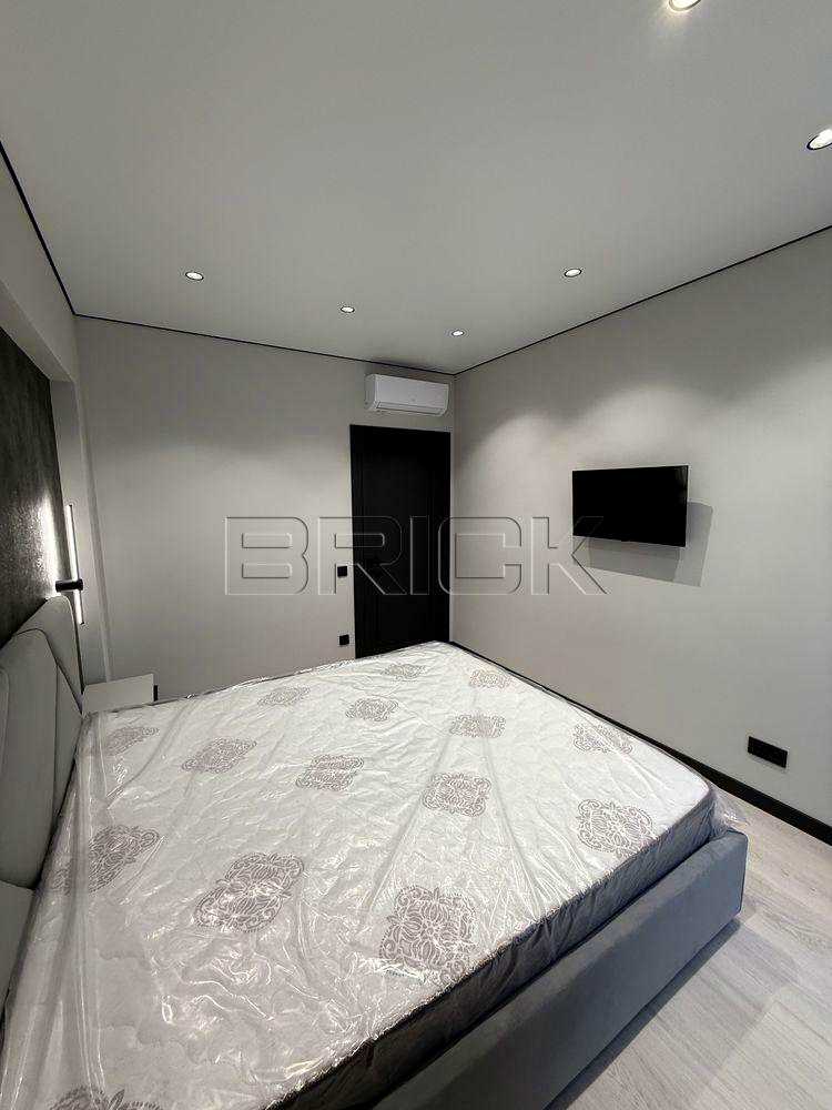 1873221250872194