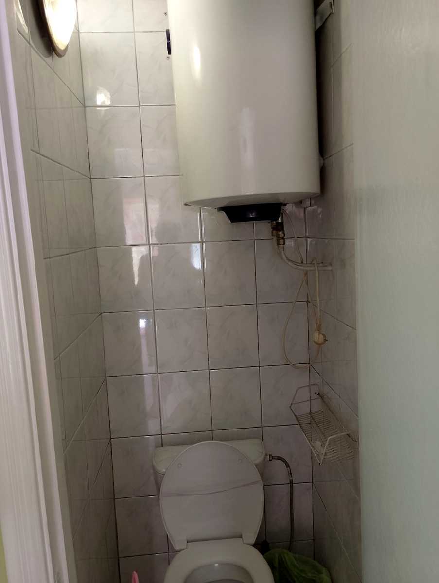 1873225886493055