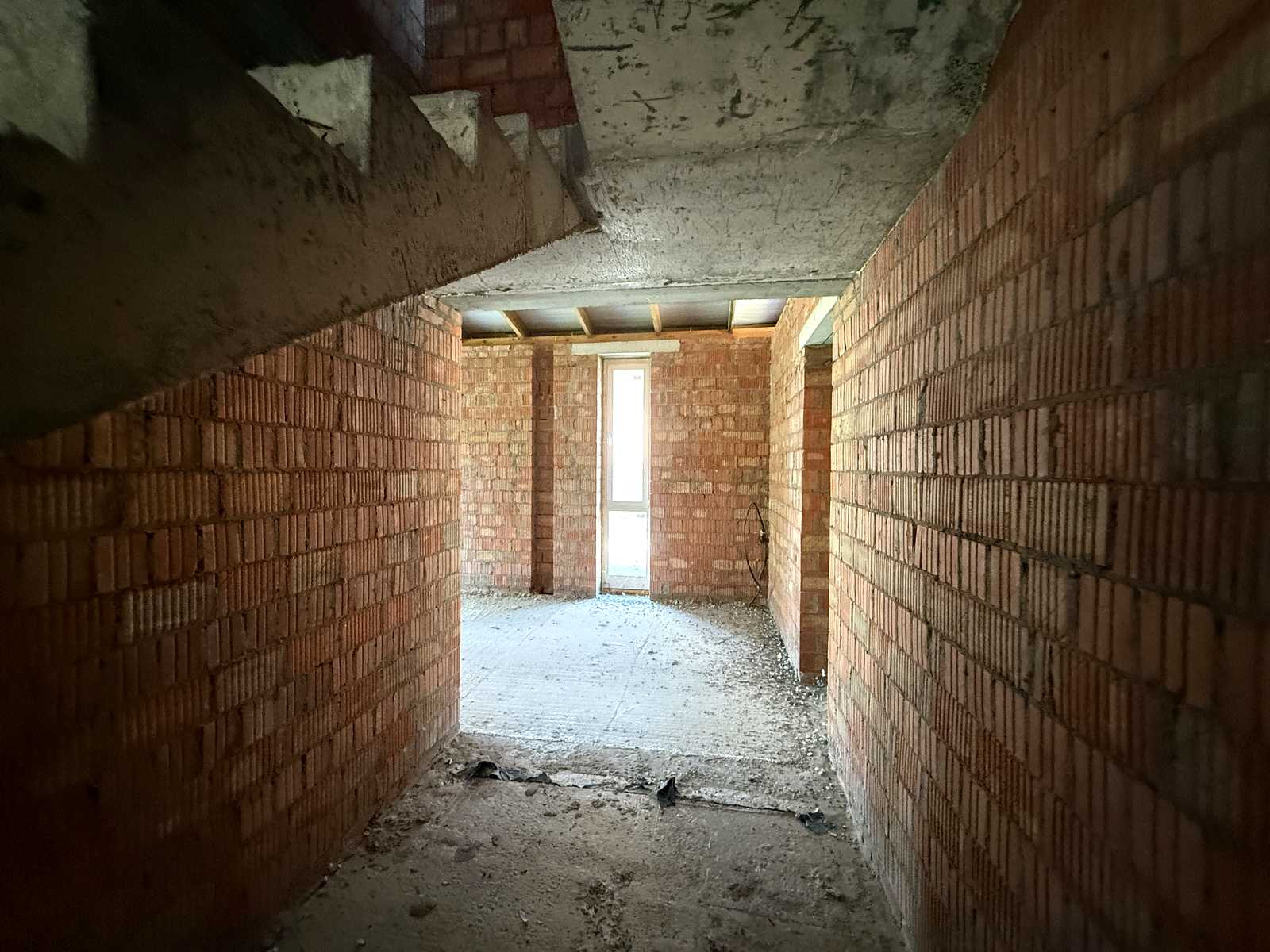 1873227950860556