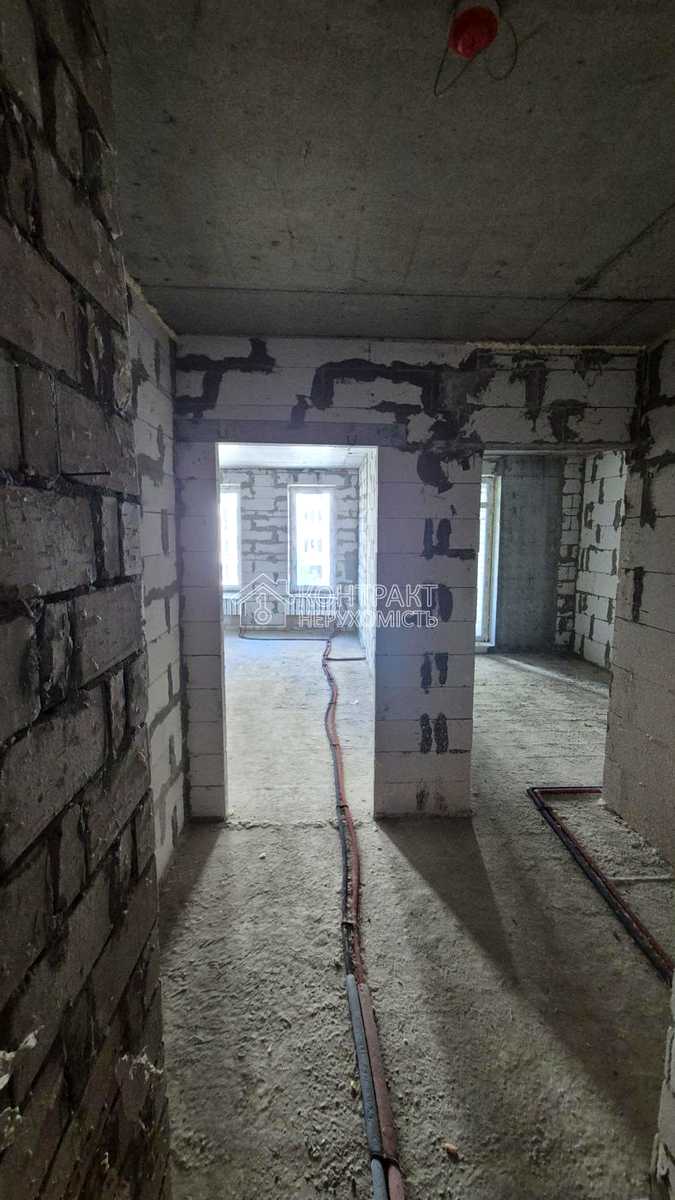 1873228146745715