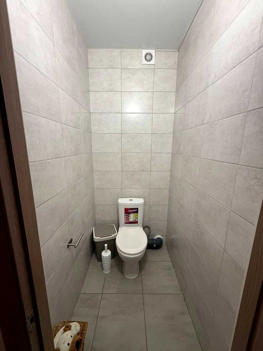 1873228896289091