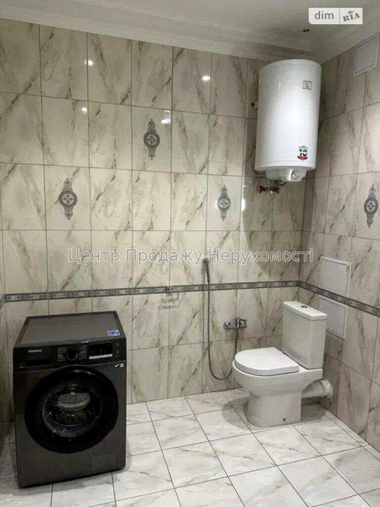 1873230181323633