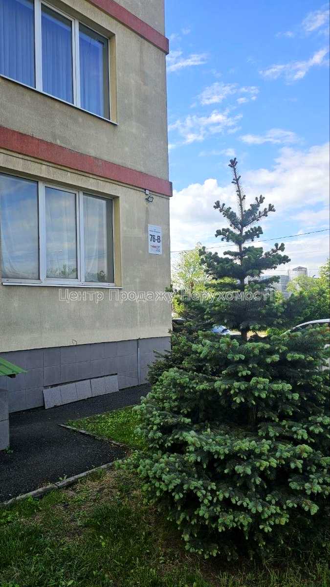 1873230475076208