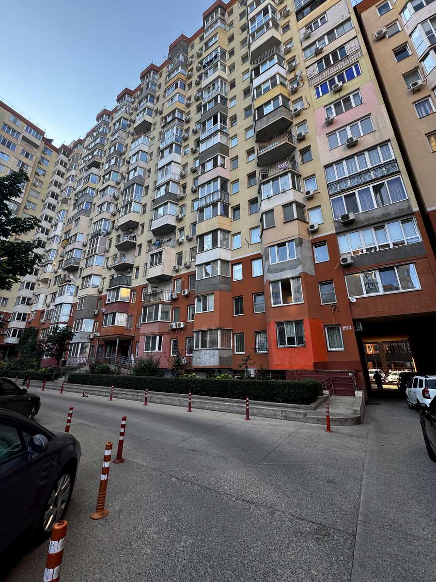 1873236924330432