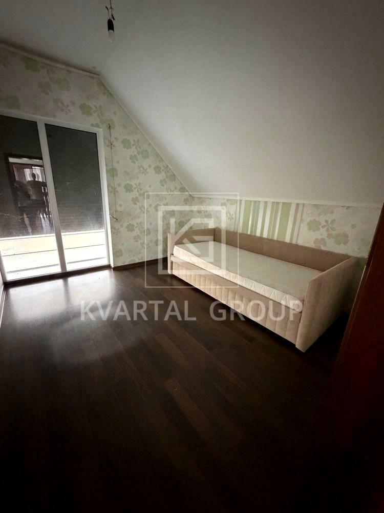 1873256657714749