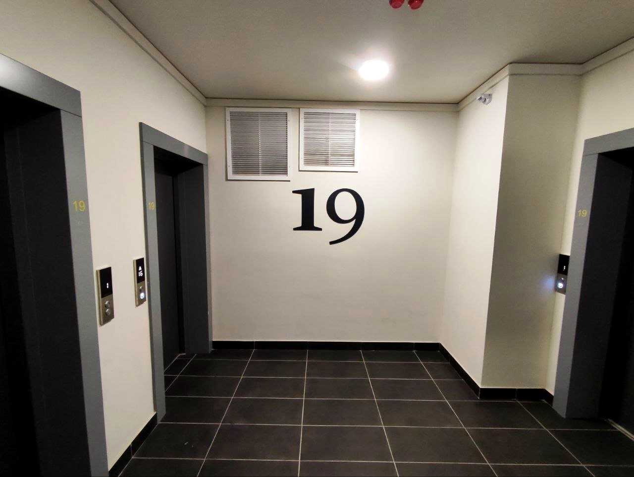 1873301402874683