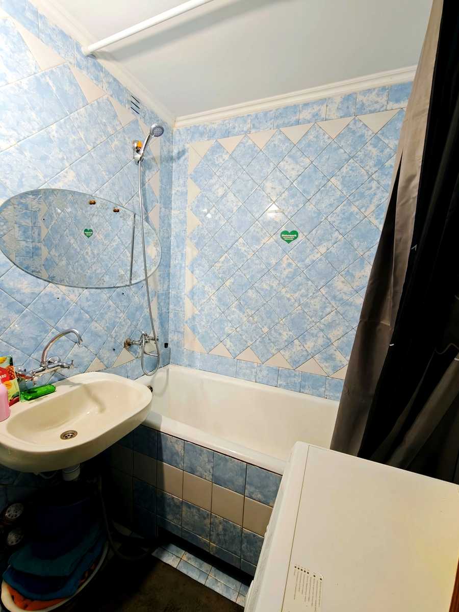1873302745582129