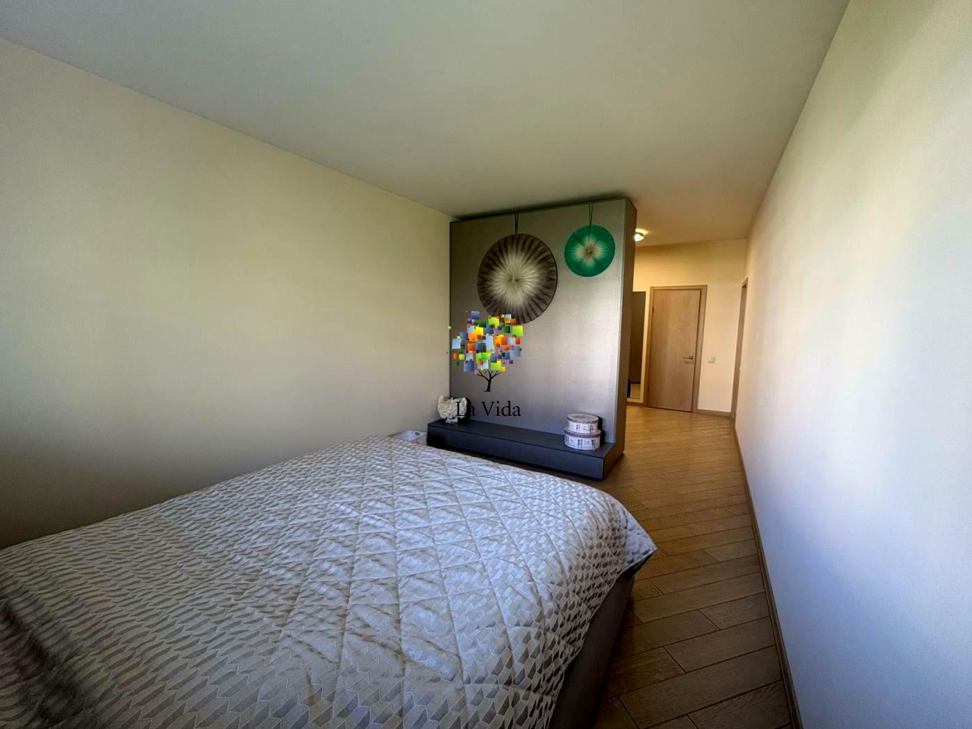 1873304501384542