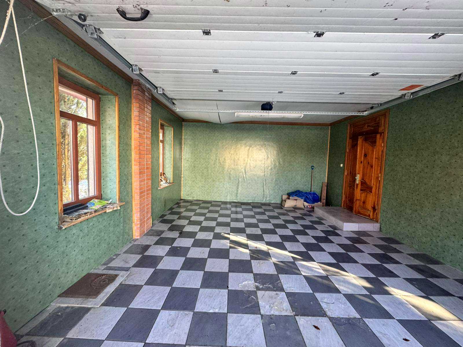 1873305086723629