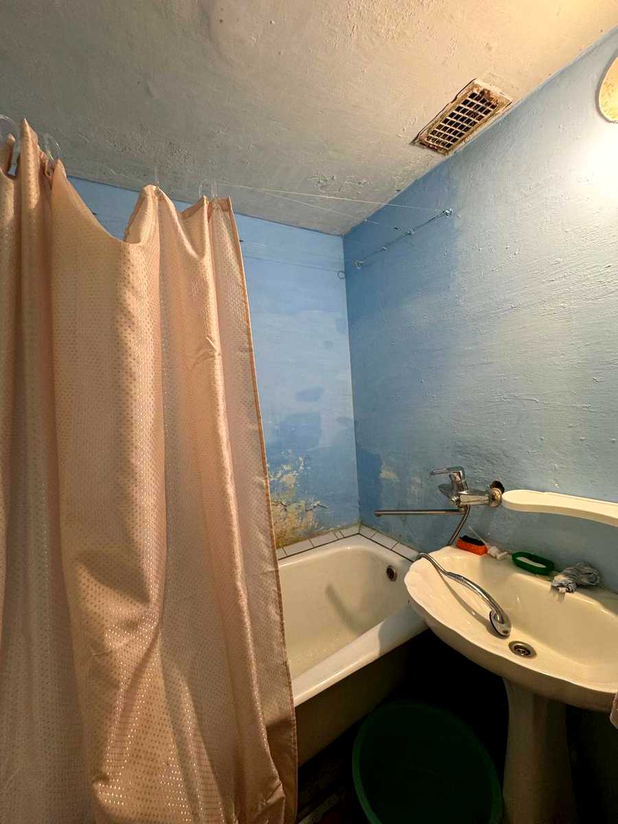 1873307354622274