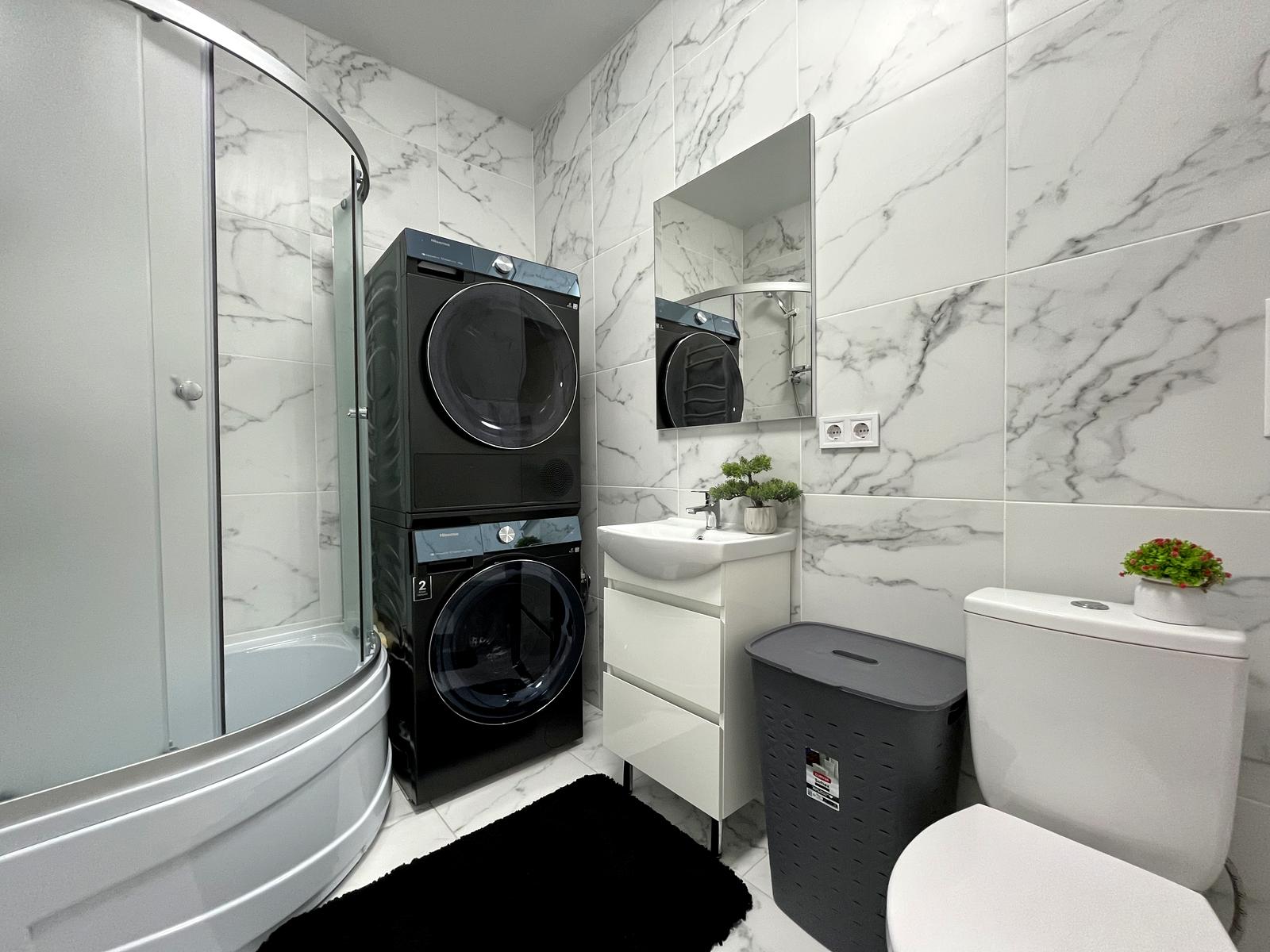 1873310137344185