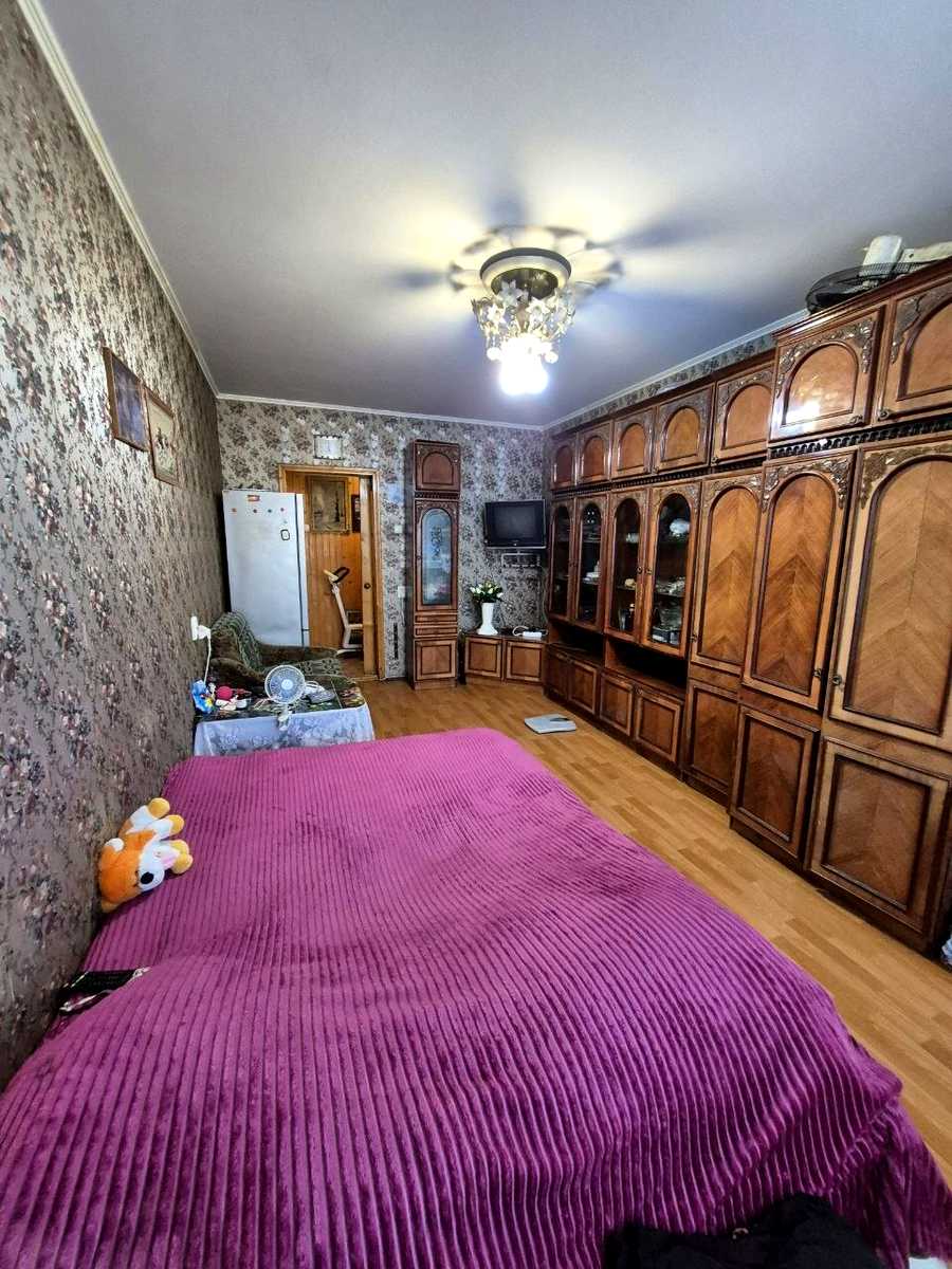 1873310443203516