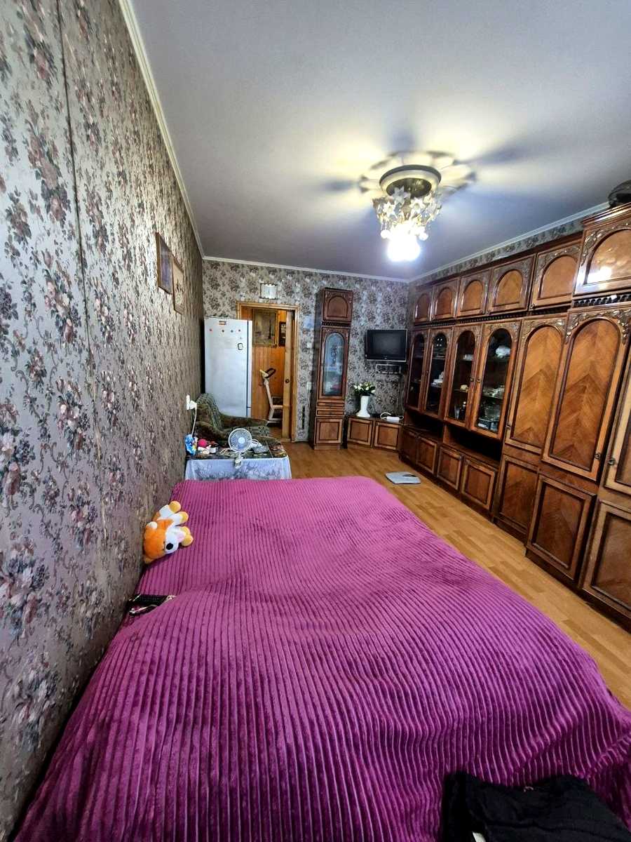 1873310444555075