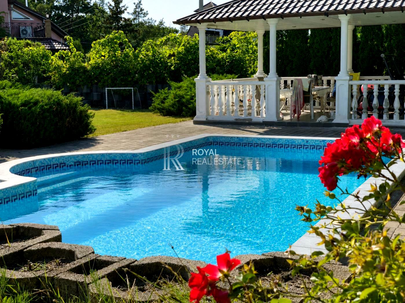 1873311283452793