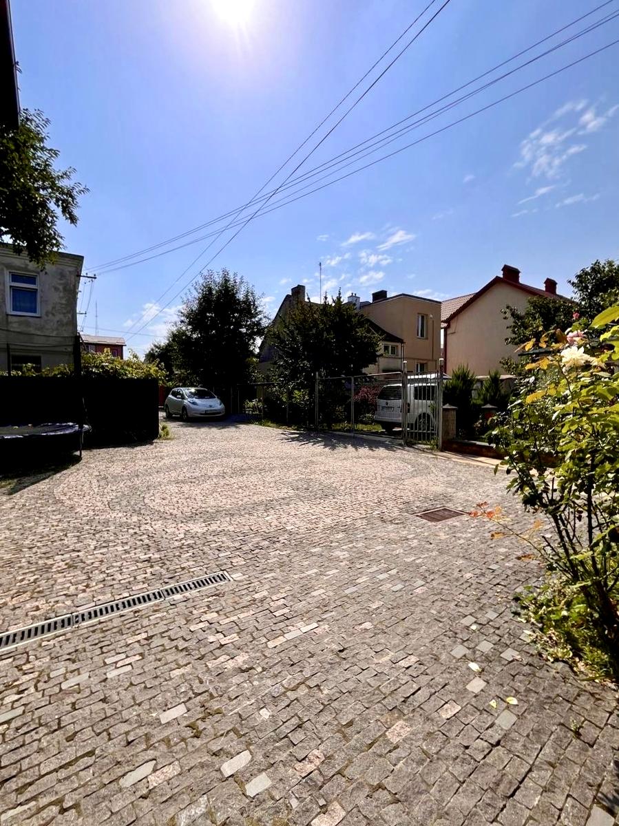 1873315226604233