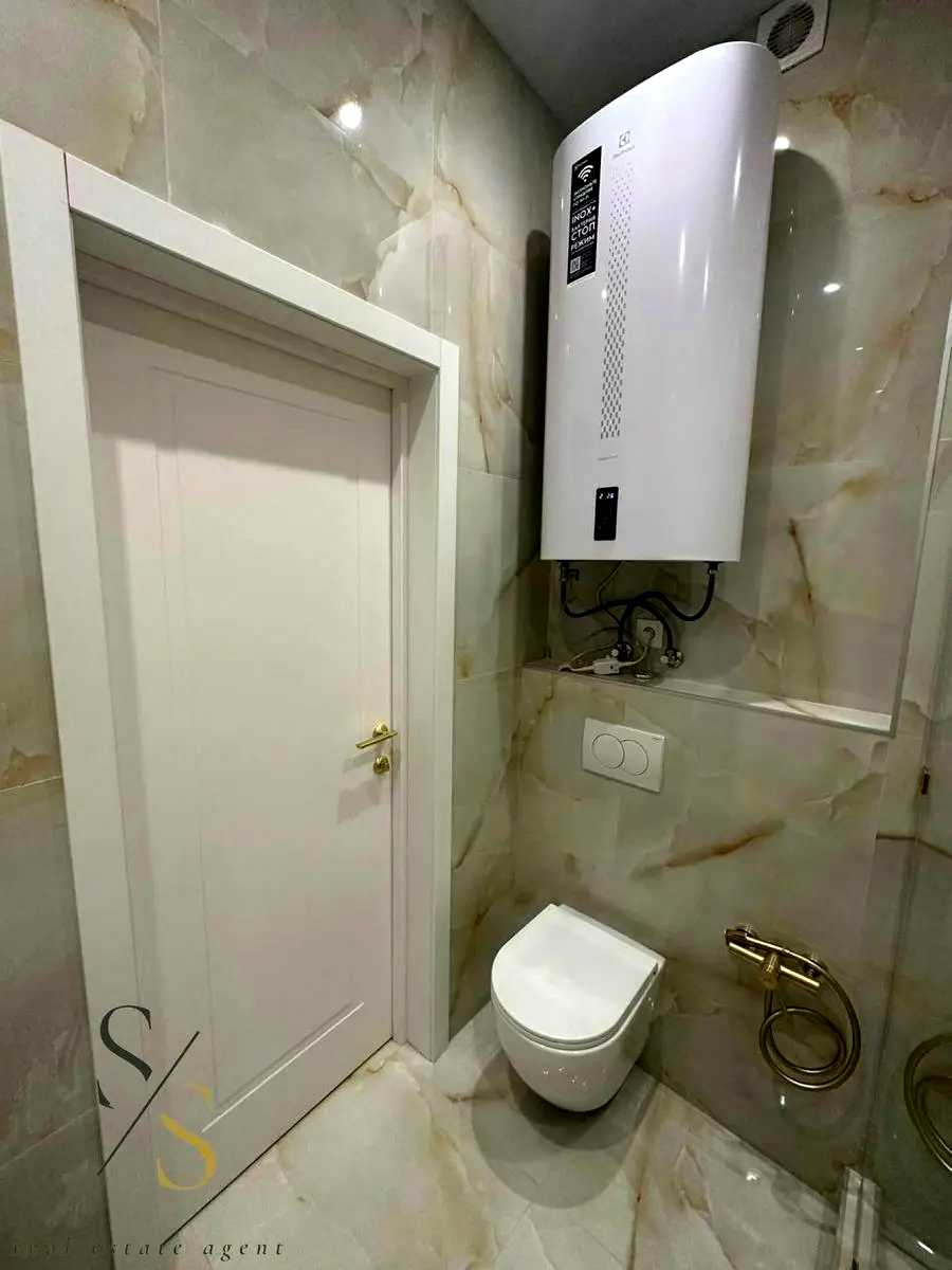 1873315868650975