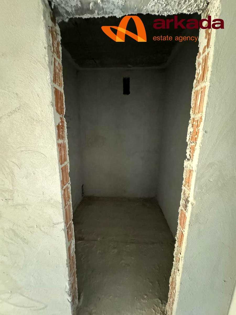 1873318419216283