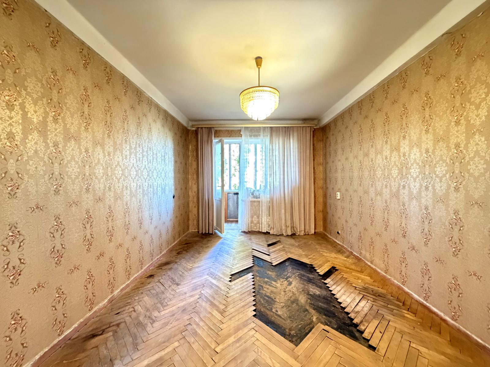 1873318434839031