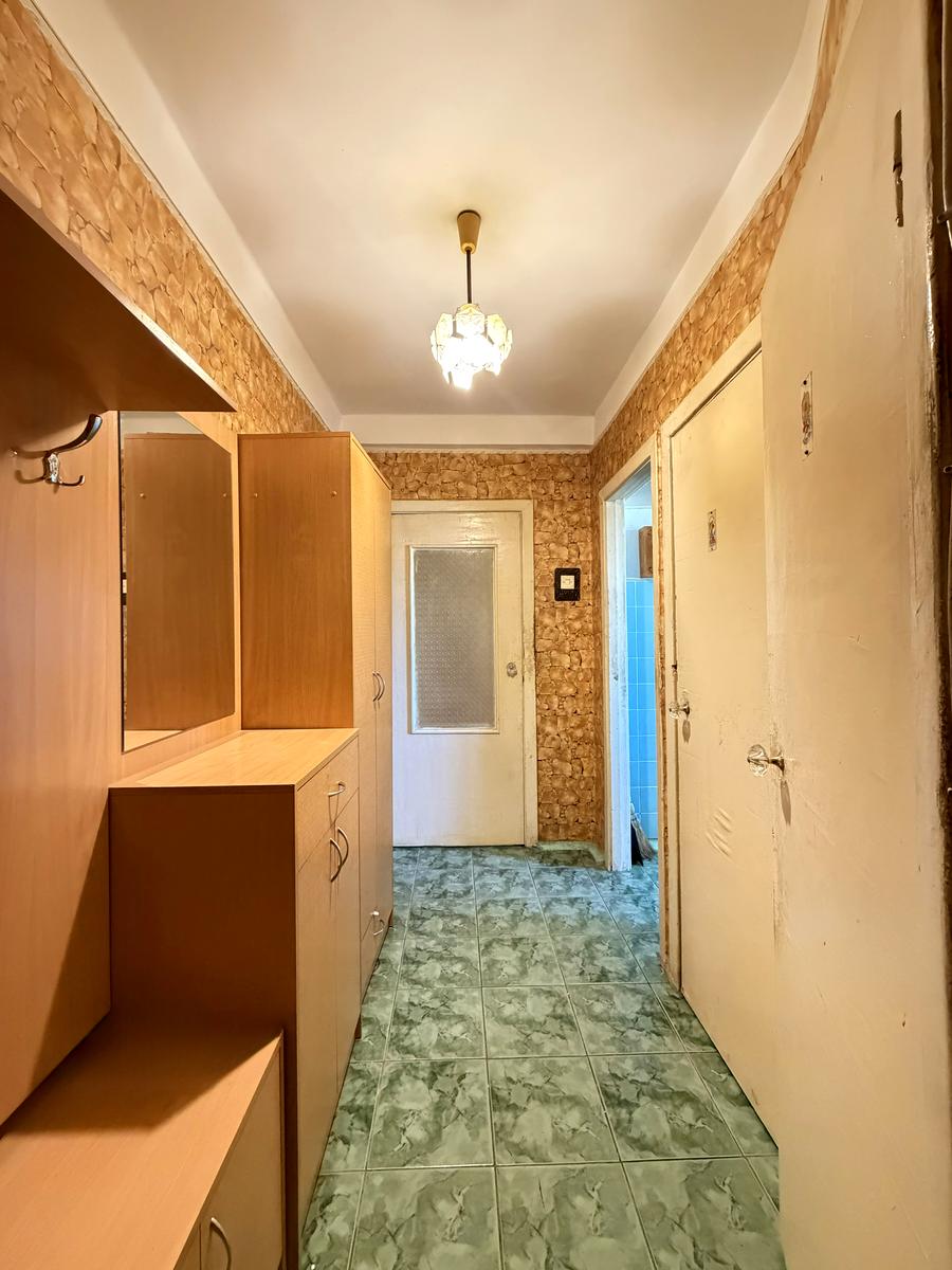 1873318445906438