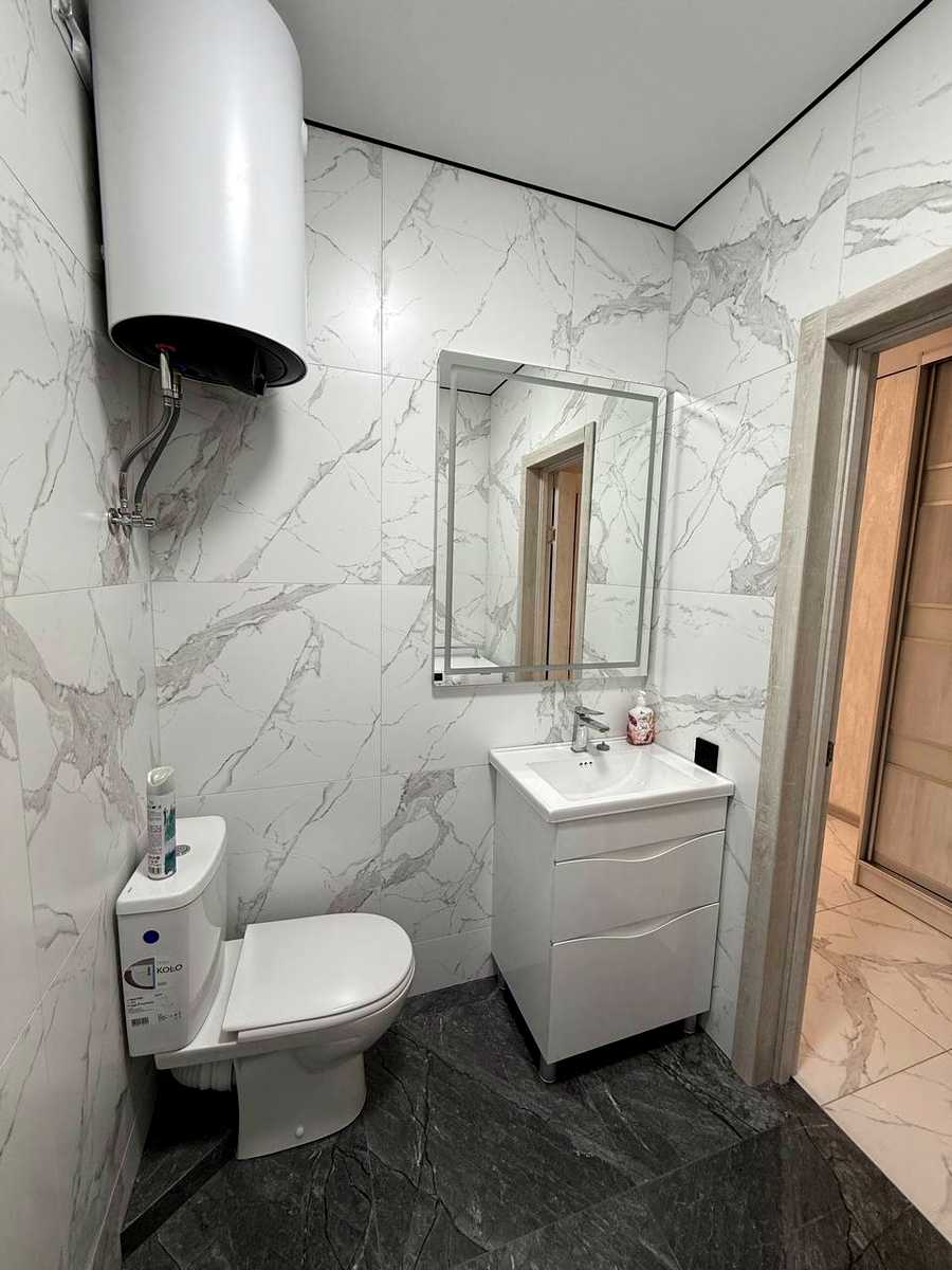1873324204185062