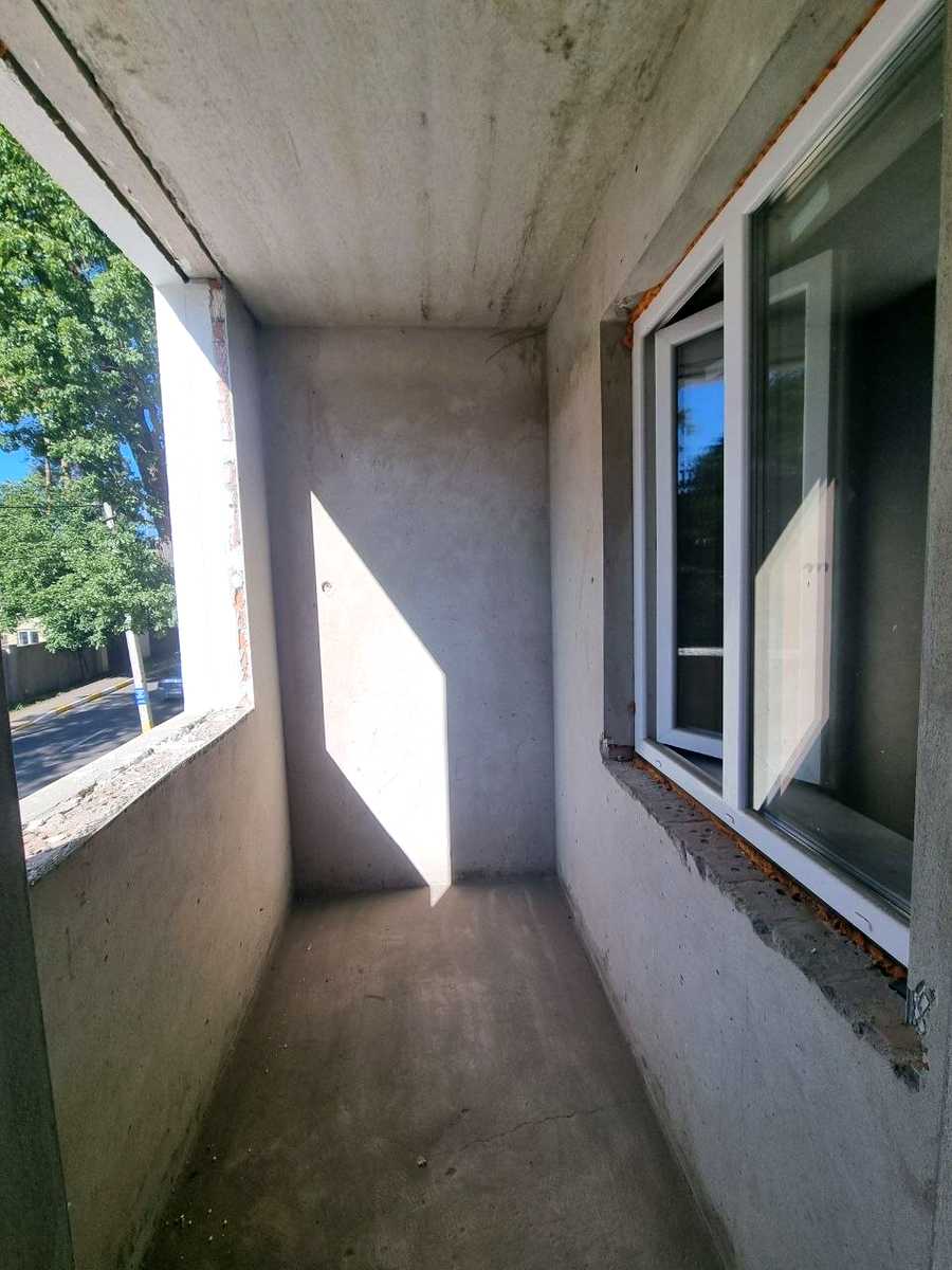 1873324750840842