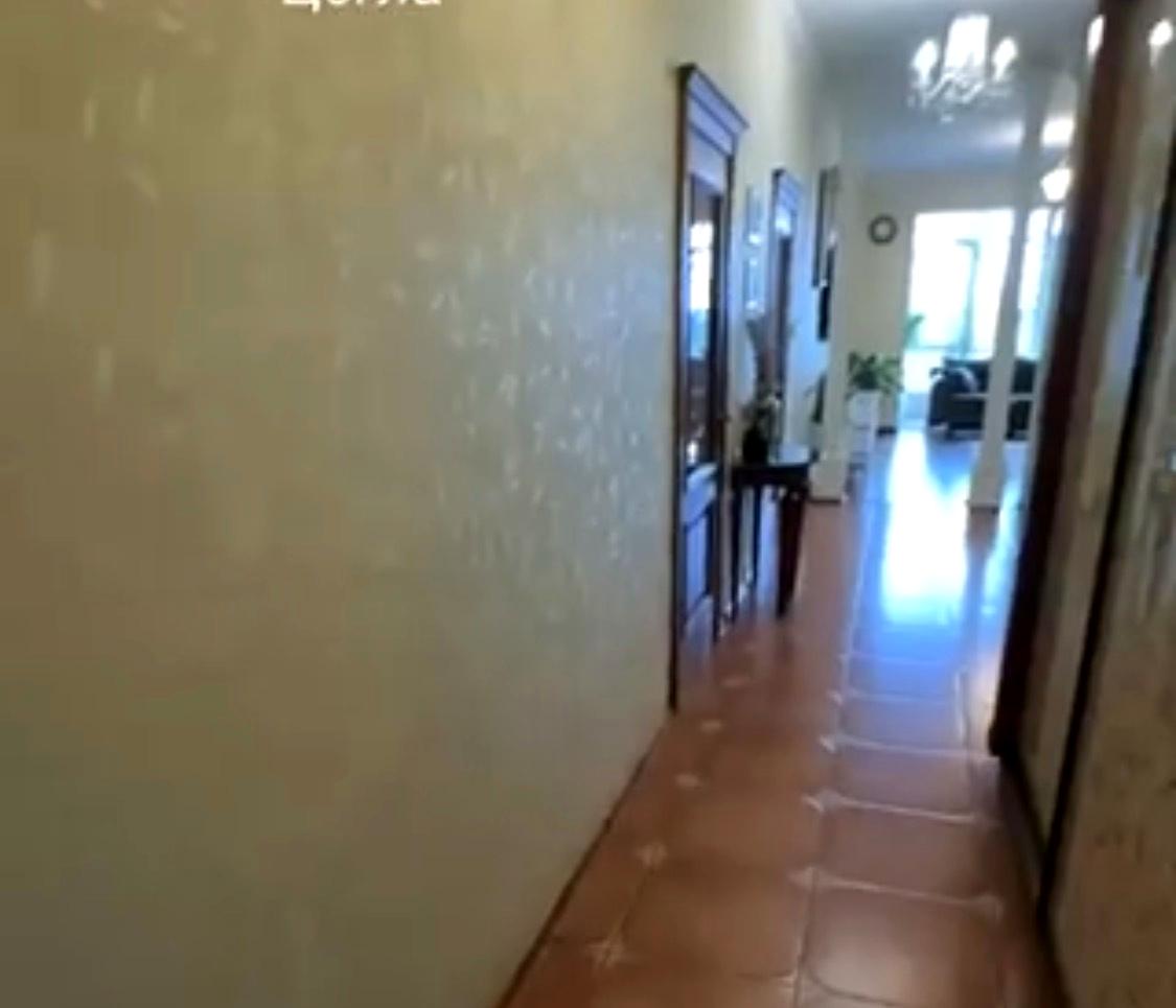 1873325069620625