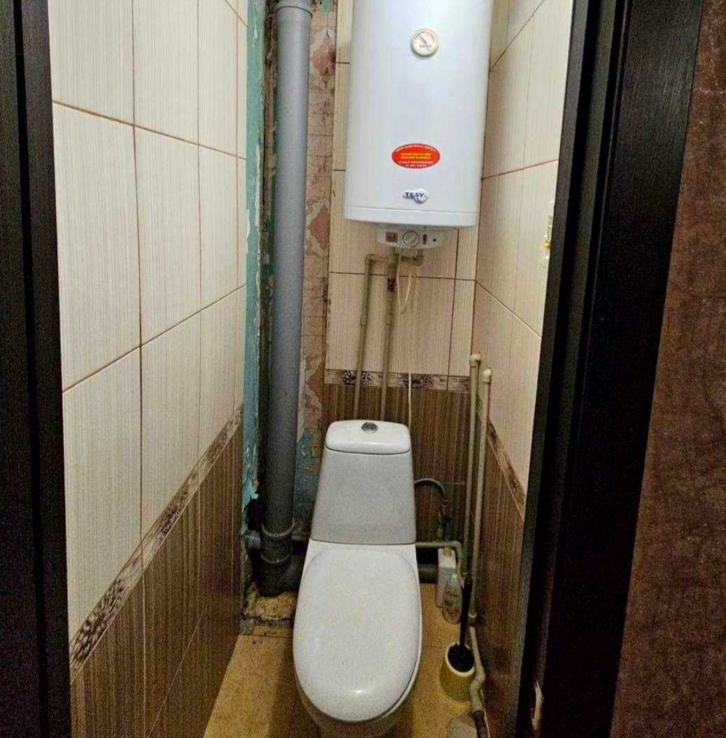 1873325548810585