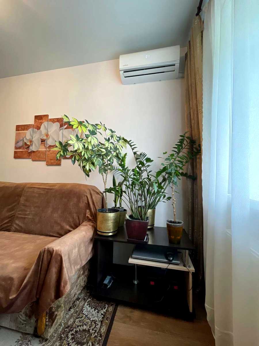 1873325829365897