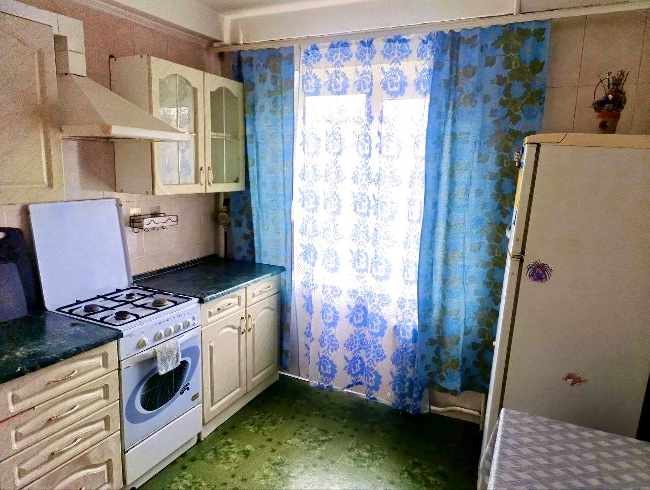 1873329385823407