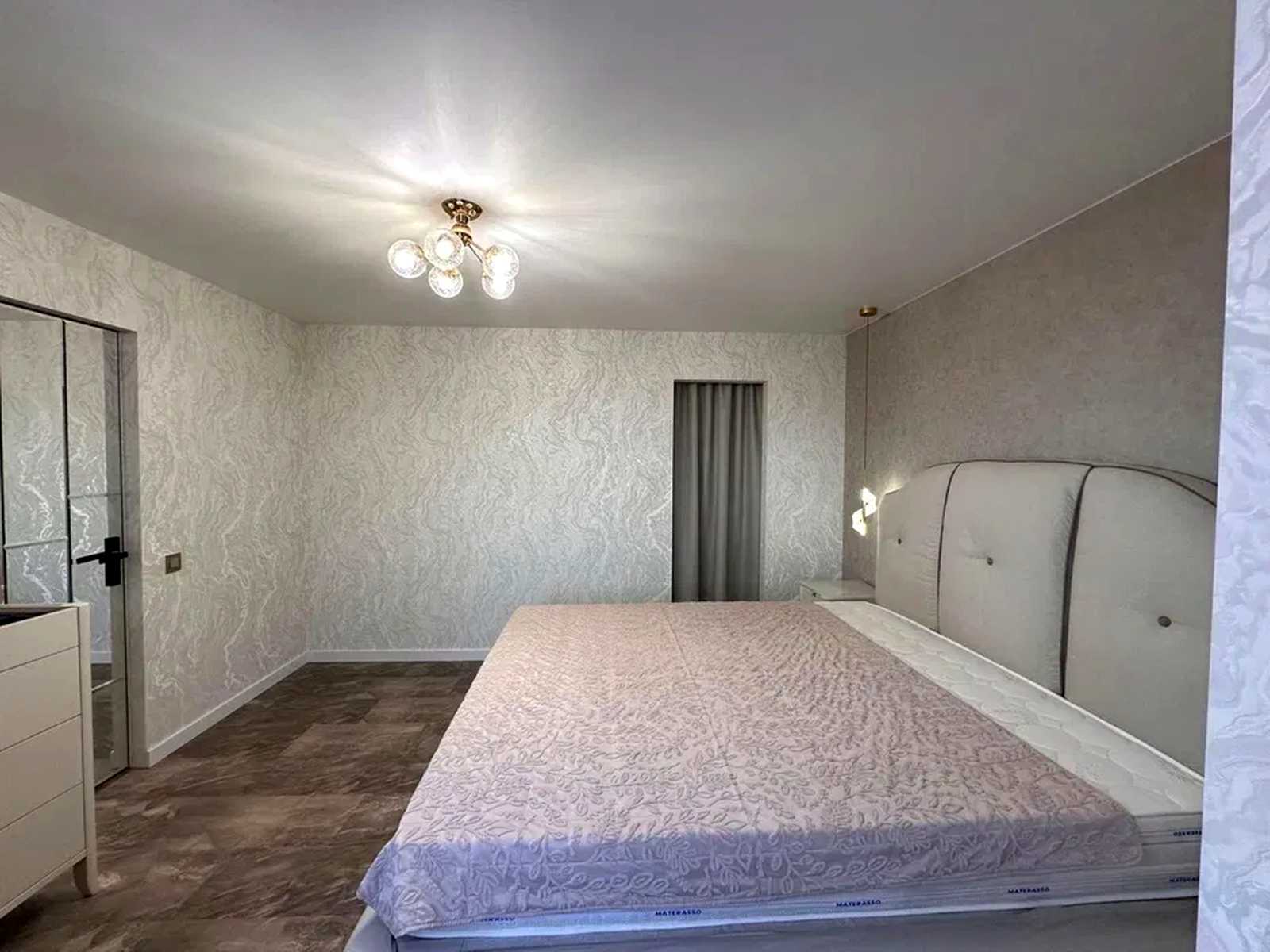 1873331469377561