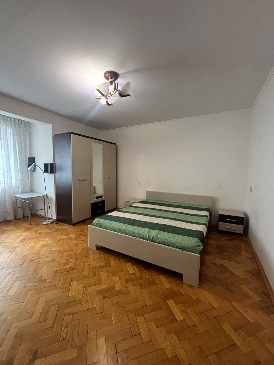 1873334098441382
