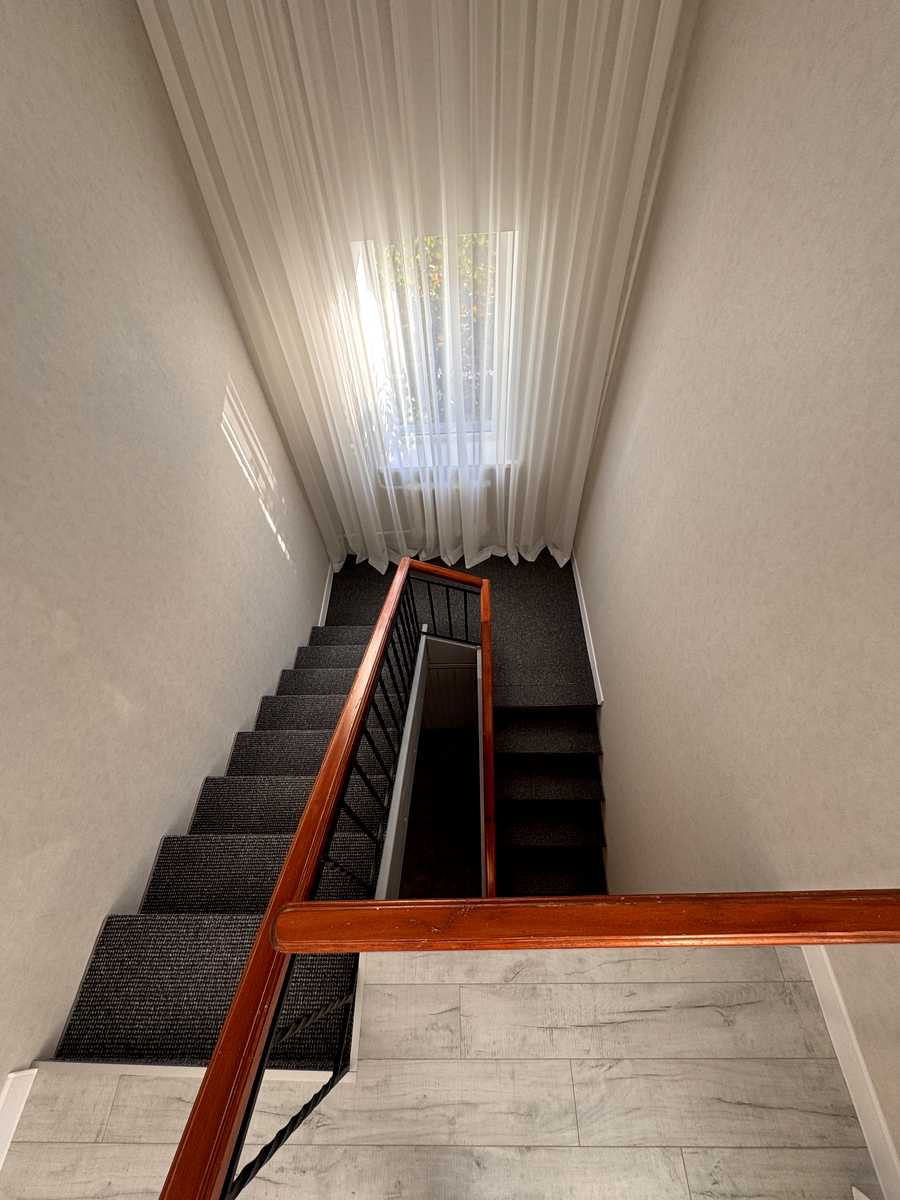 1873336078099262