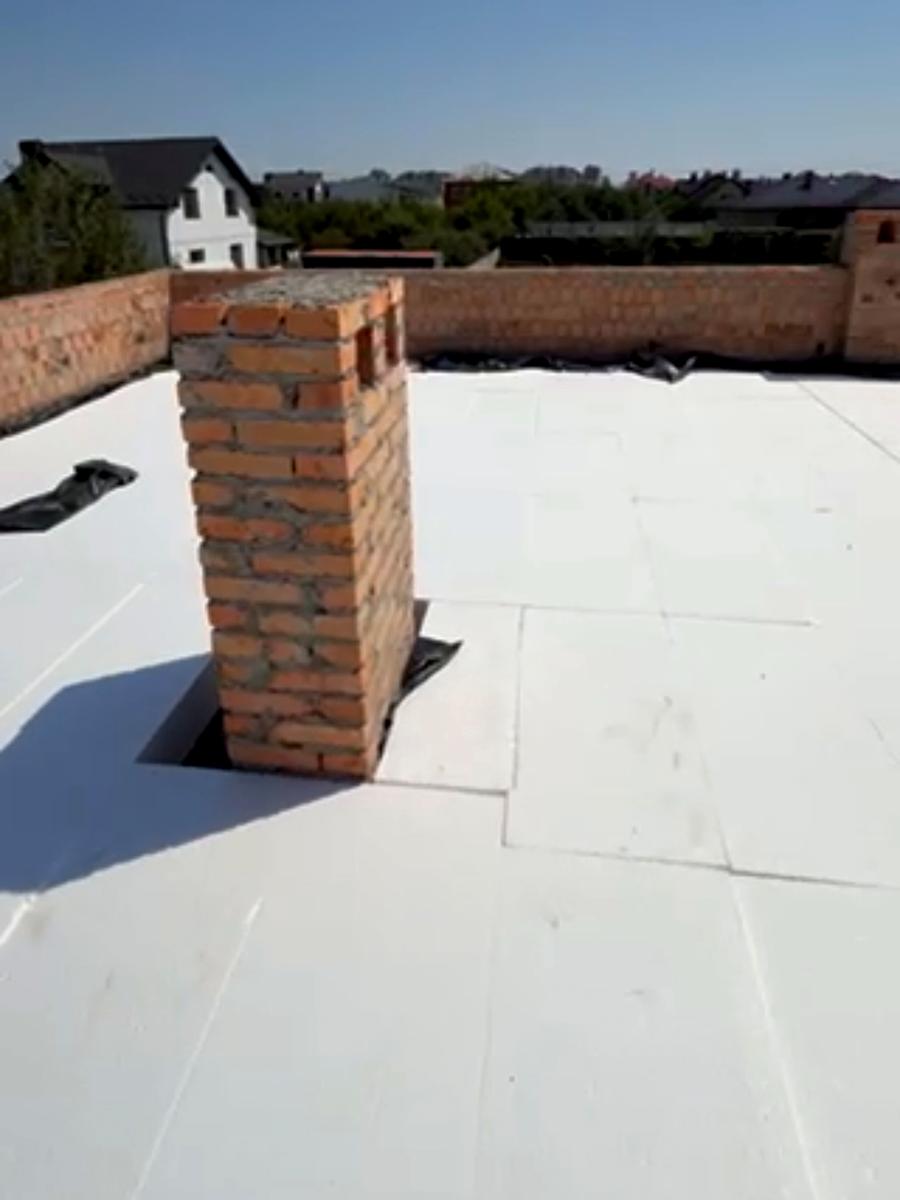 1873336141959090