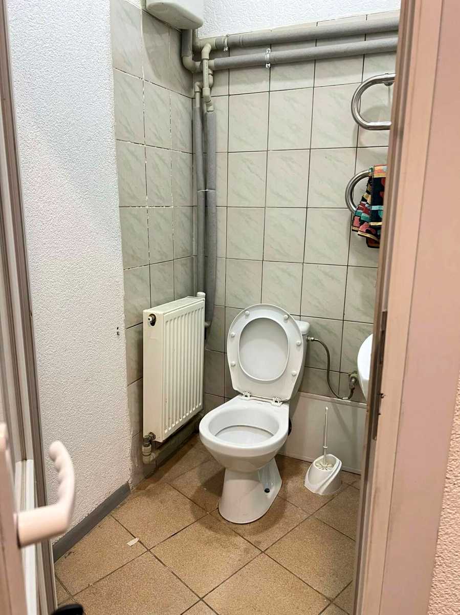 1873339181257144.jpg