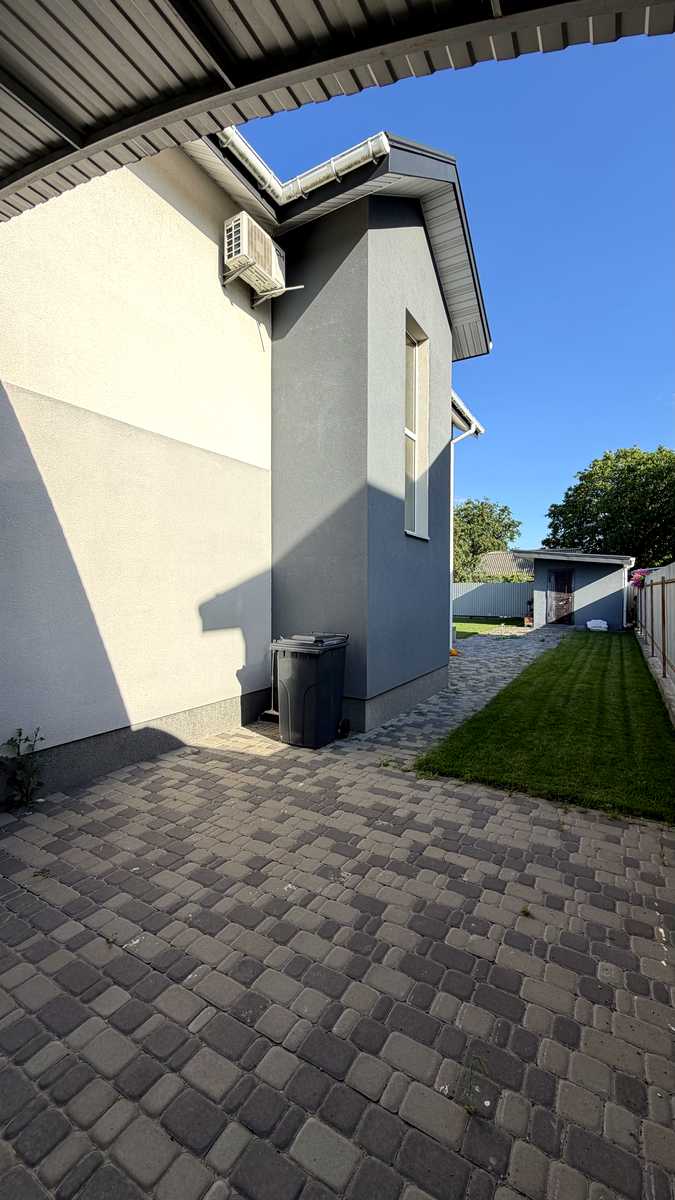 1873341032201320