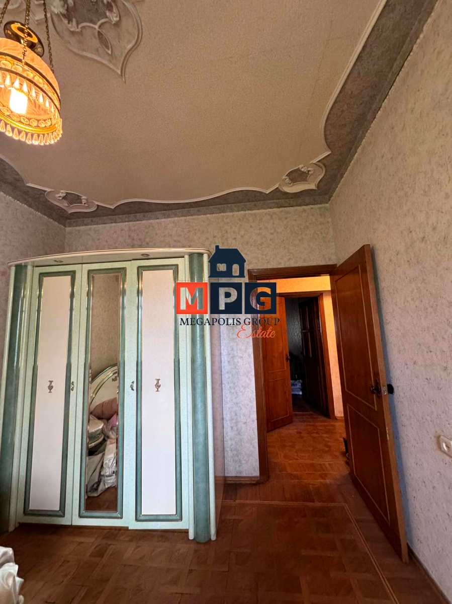 1873345757478036