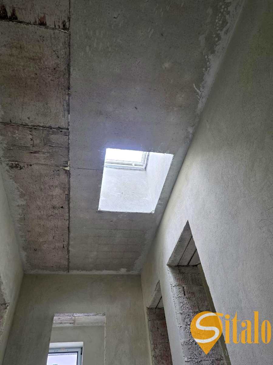 1873347355299692