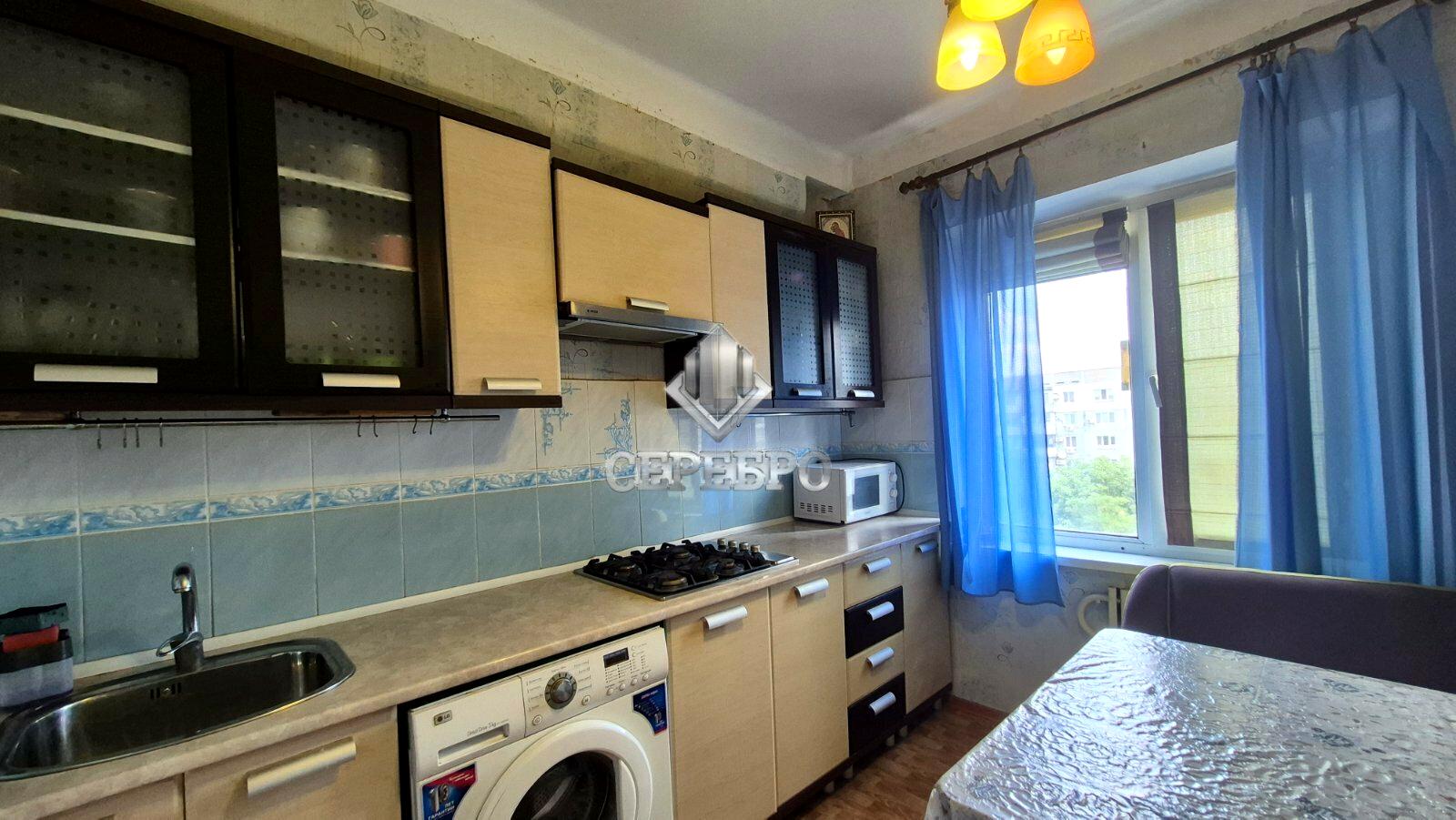 1873348326499772