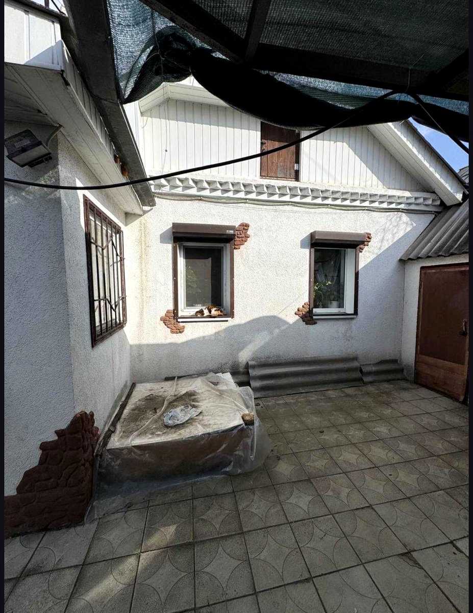1873348696009925